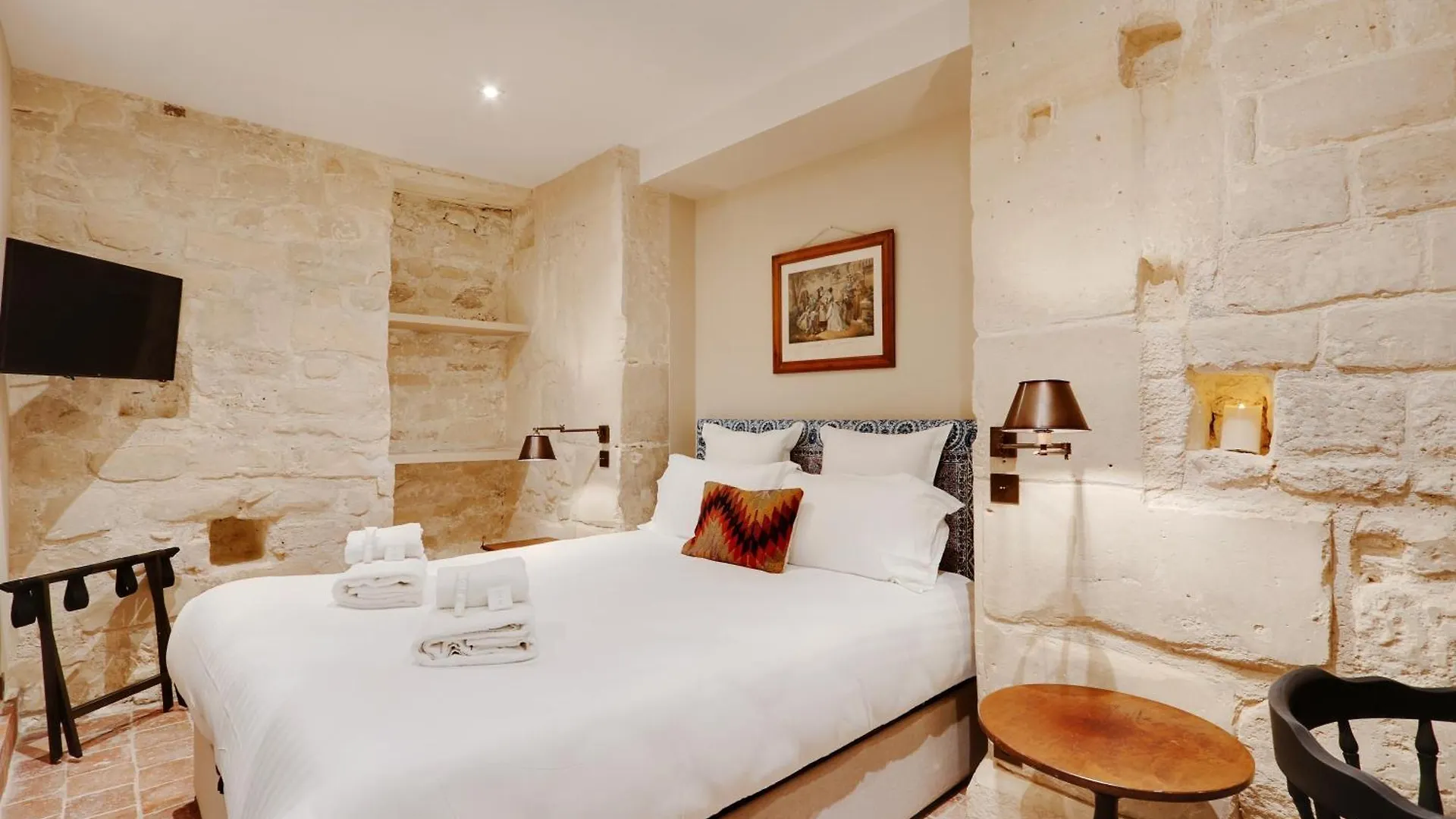 Pick A Flat's In Saint Germain - Paul-louis Courier *