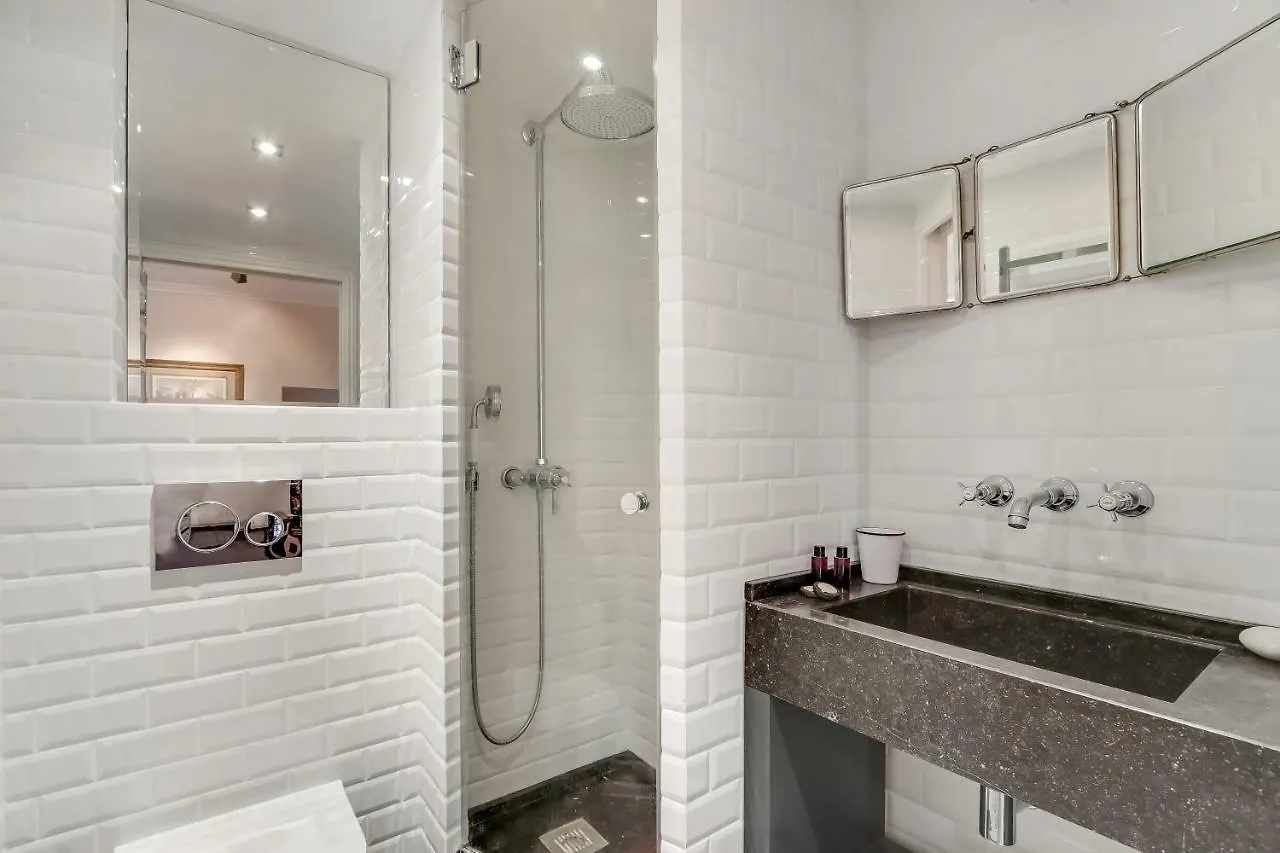 Apartment Pick A Flat's In Saint Germain - Paul-louis Courier Paris