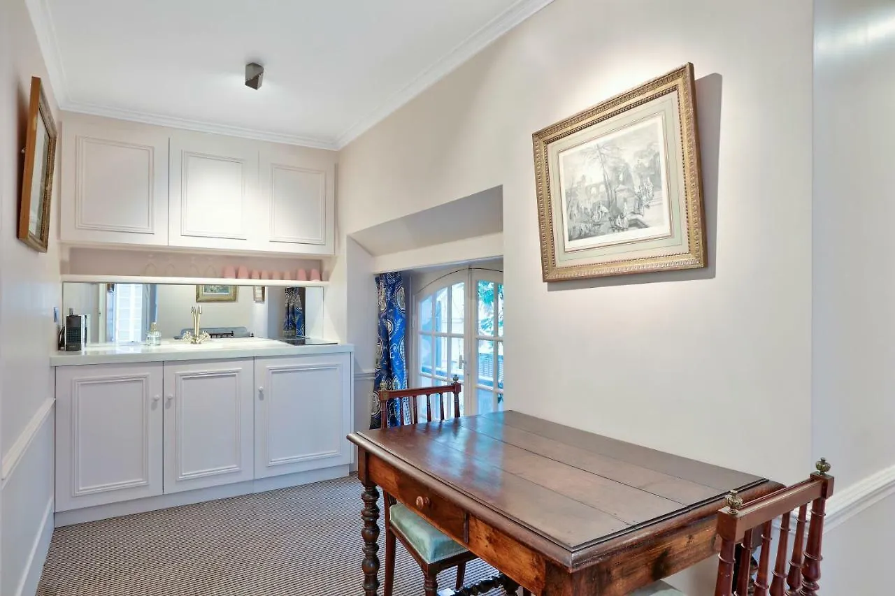 Apartment Pick A Flat's In Saint Germain - Paul-louis Courier *